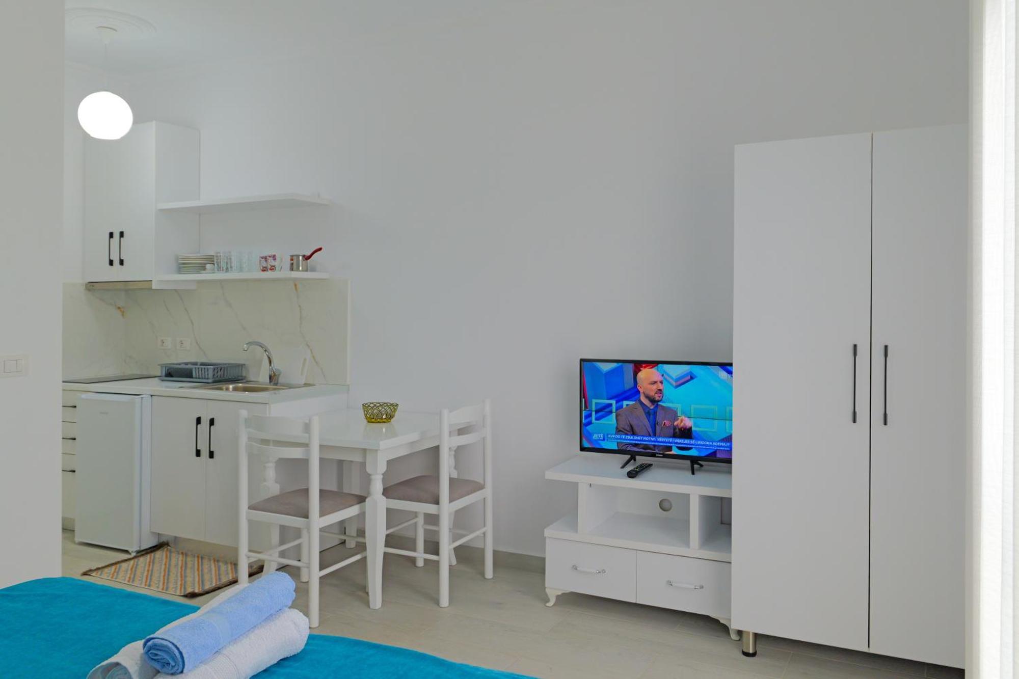 Vila Marina Apartments Sarandë Exterior foto